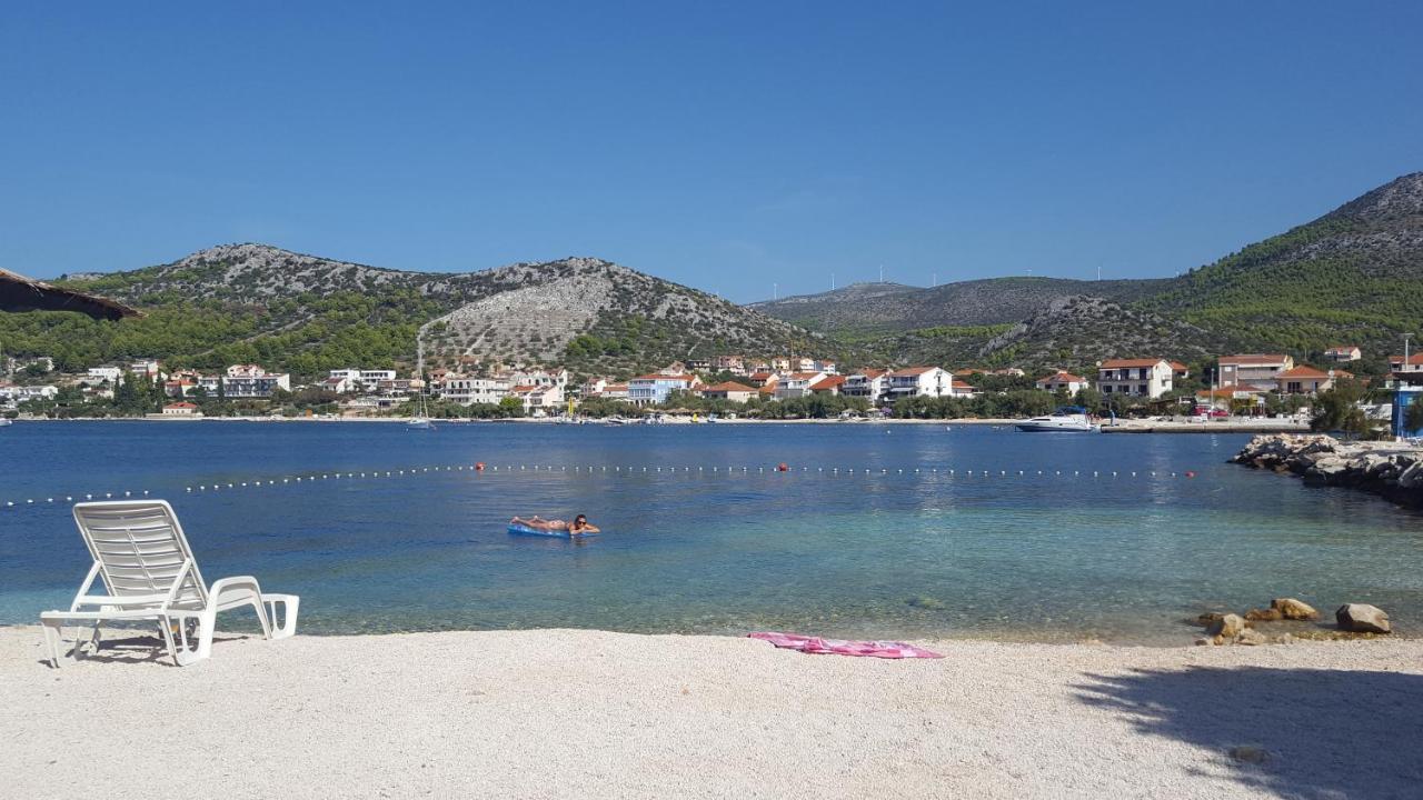 Apartments By The Sea Seget Vranjica, Trogir - 13771 외부 사진