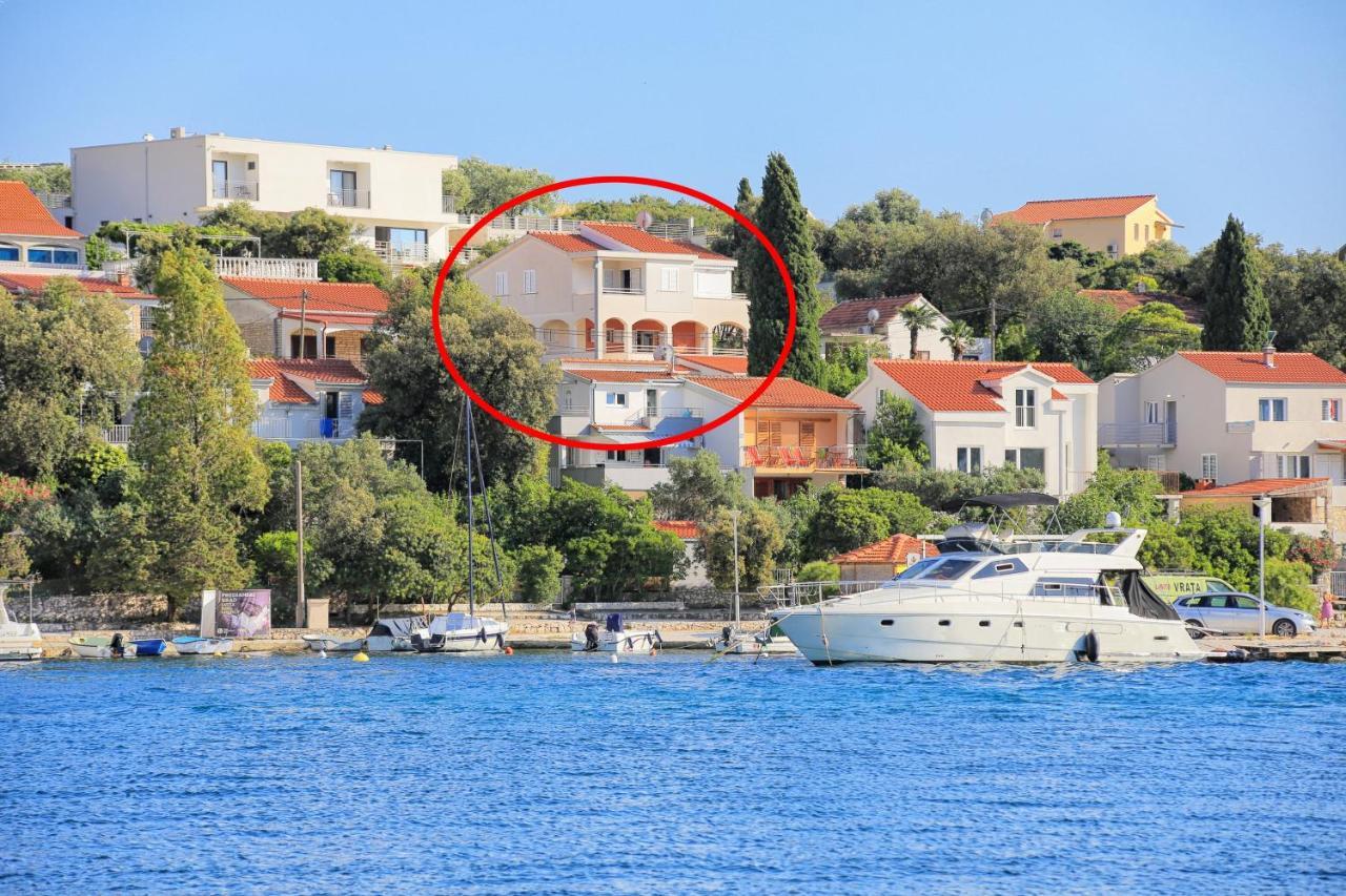 Apartments By The Sea Seget Vranjica, Trogir - 13771 외부 사진