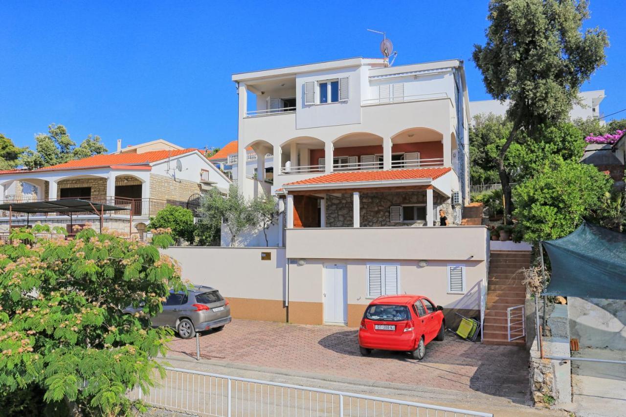 Apartments By The Sea Seget Vranjica, Trogir - 13771 외부 사진