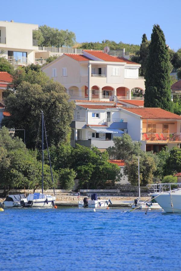 Apartments By The Sea Seget Vranjica, Trogir - 13771 외부 사진