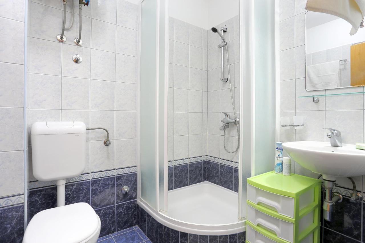 Apartments By The Sea Seget Vranjica, Trogir - 13771 외부 사진