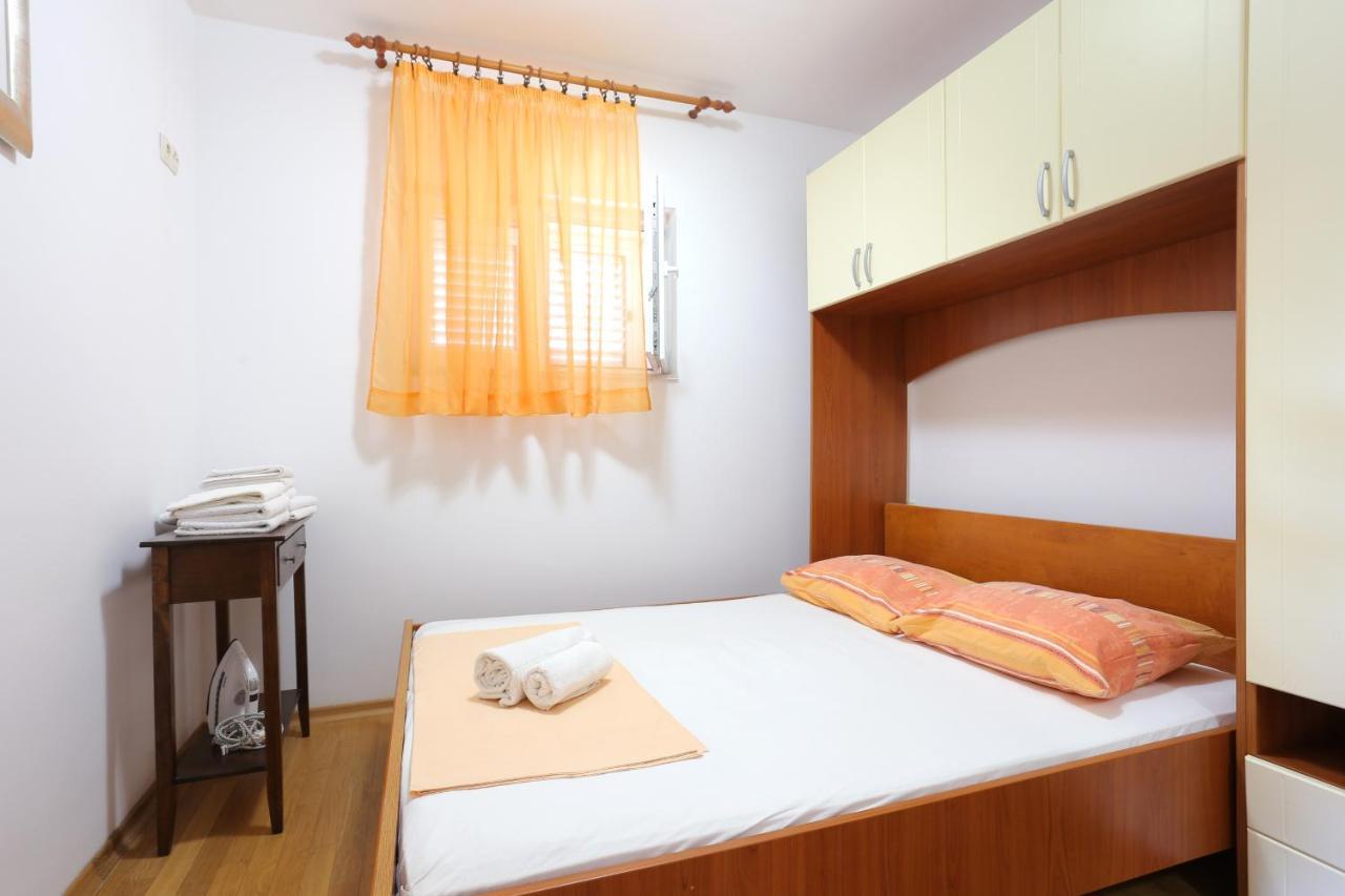Apartments By The Sea Seget Vranjica, Trogir - 13771 외부 사진