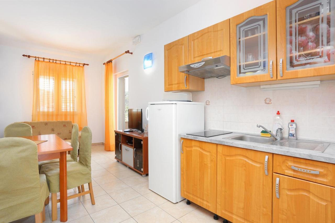 Apartments By The Sea Seget Vranjica, Trogir - 13771 외부 사진