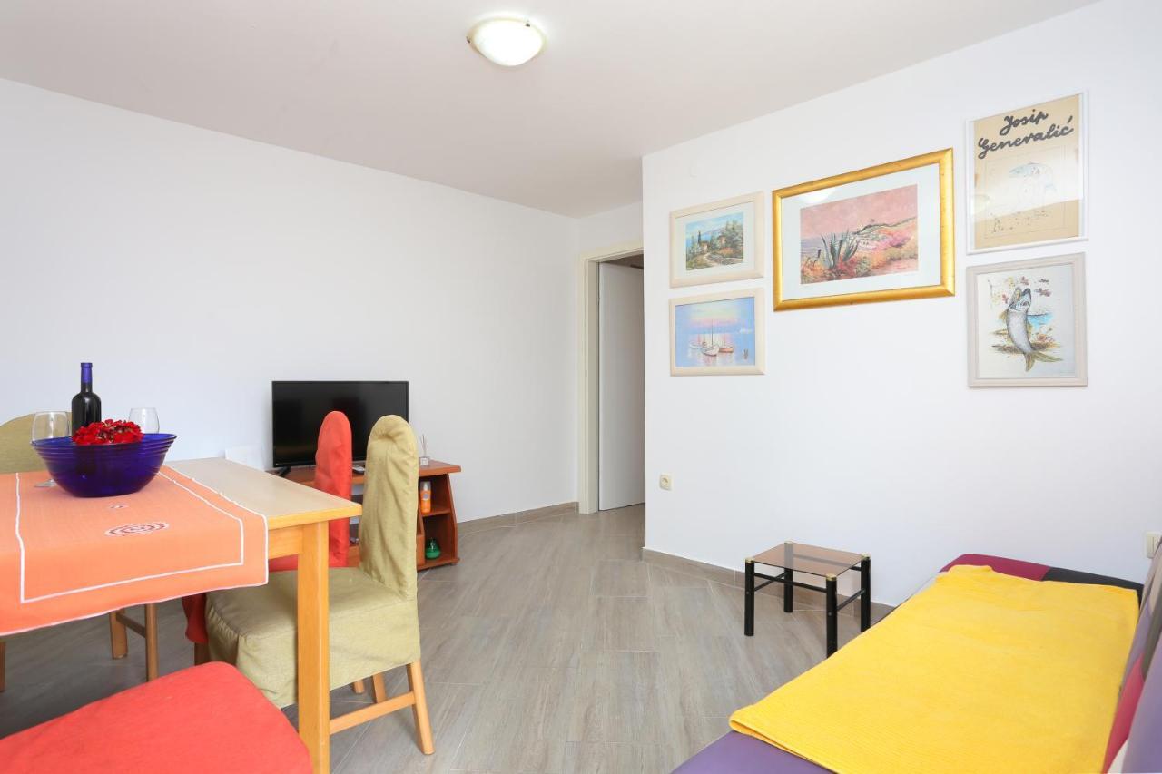 Apartments By The Sea Seget Vranjica, Trogir - 13771 외부 사진