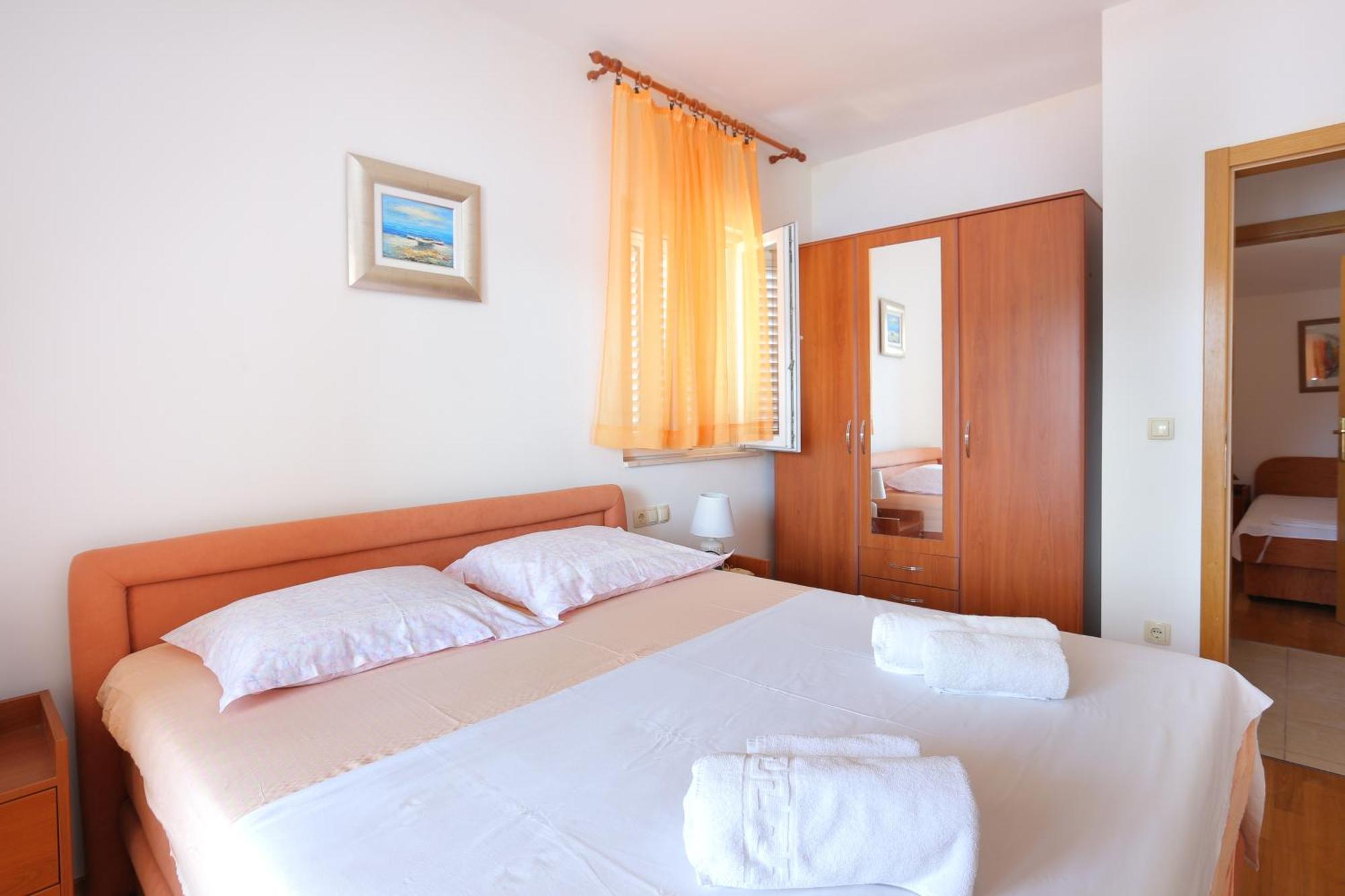 Apartments By The Sea Seget Vranjica, Trogir - 13771 객실 사진